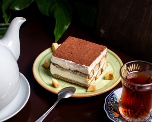 Tiramisu cake