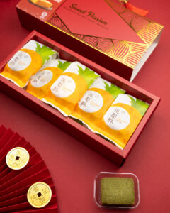 PINEAPPLE CAKE 10S (MATCHA)